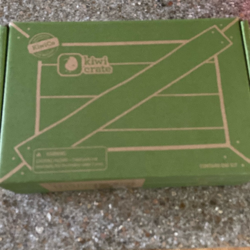 Kiwi Co Mirror Illusions Set